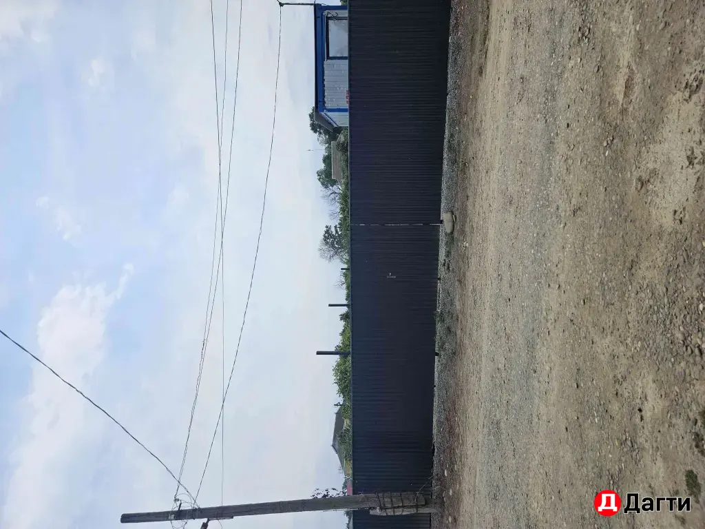 ПРОДАЕТЬСЯ УЧАСТОК 10 СОТЫХ С БЫТОВКОЙ.