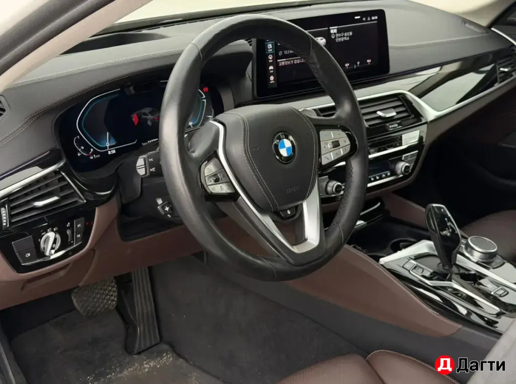 BMW 5 серии, 2021 года