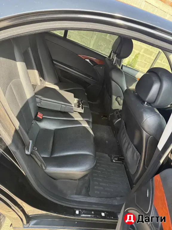Mercedes-Benz E-Класс, 2009 года