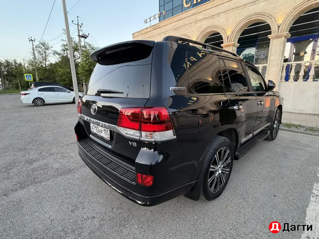 Toyota Land Cruiser, 2019 года