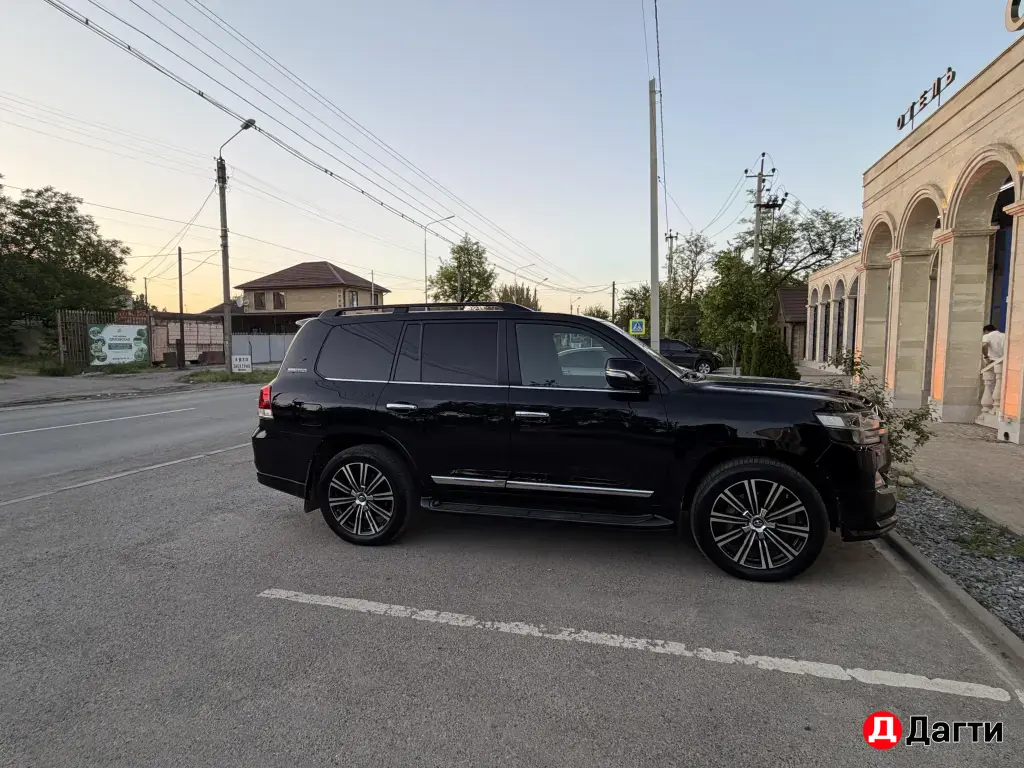 Toyota Land Cruiser, 2019 года