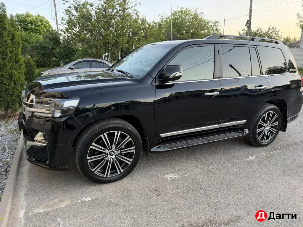 Toyota Land Cruiser, 2019 года