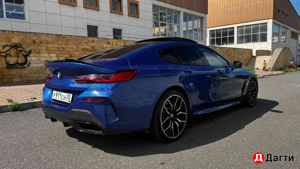 BMW 8 серии, 2022 года