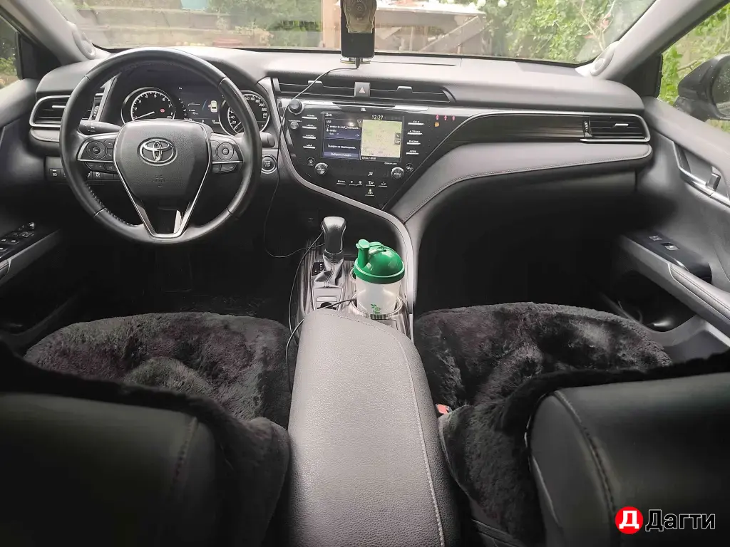 Toyota Camry, 2019 года