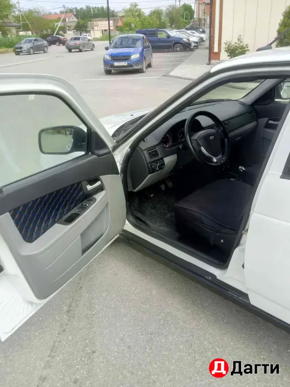 LADA (ВАЗ) Priora, 2012 года