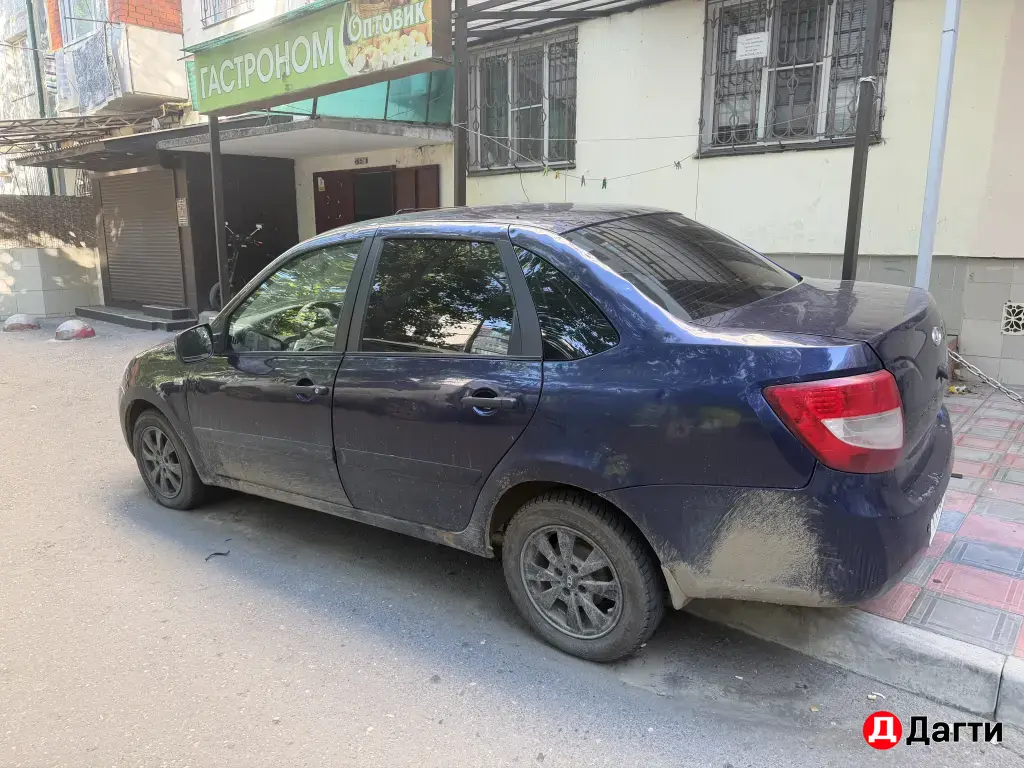 LADA (ВАЗ) Granta, 2013 года