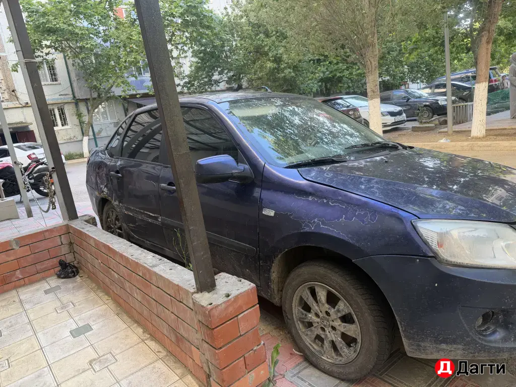 LADA (ВАЗ) Granta, 2013 года