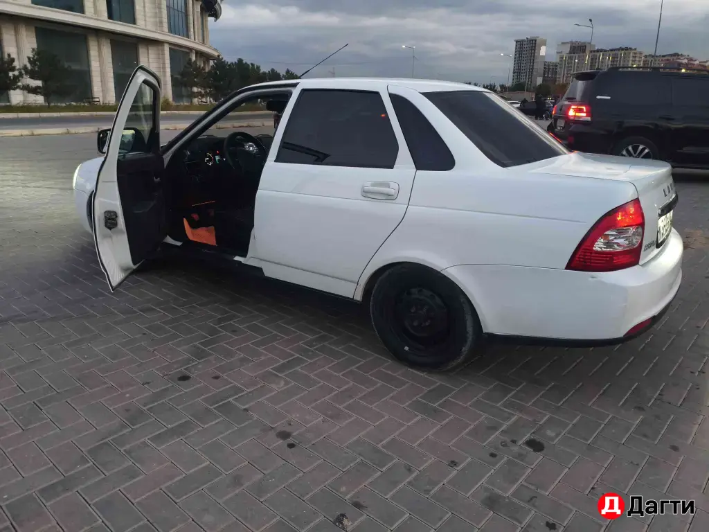 LADA (ВАЗ) Priora, 2012 года