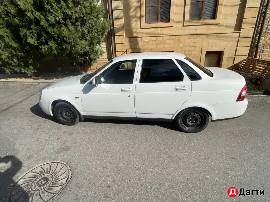 LADA (ВАЗ) Priora, 2011 года