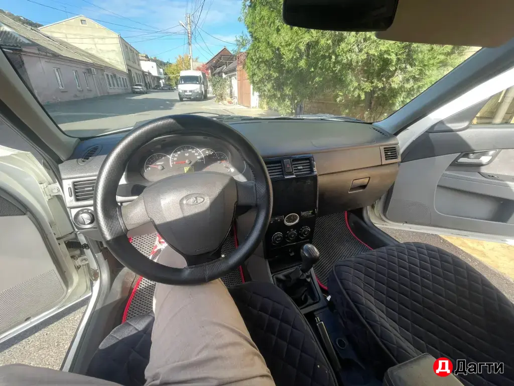 LADA (ВАЗ) Priora, 2011 года