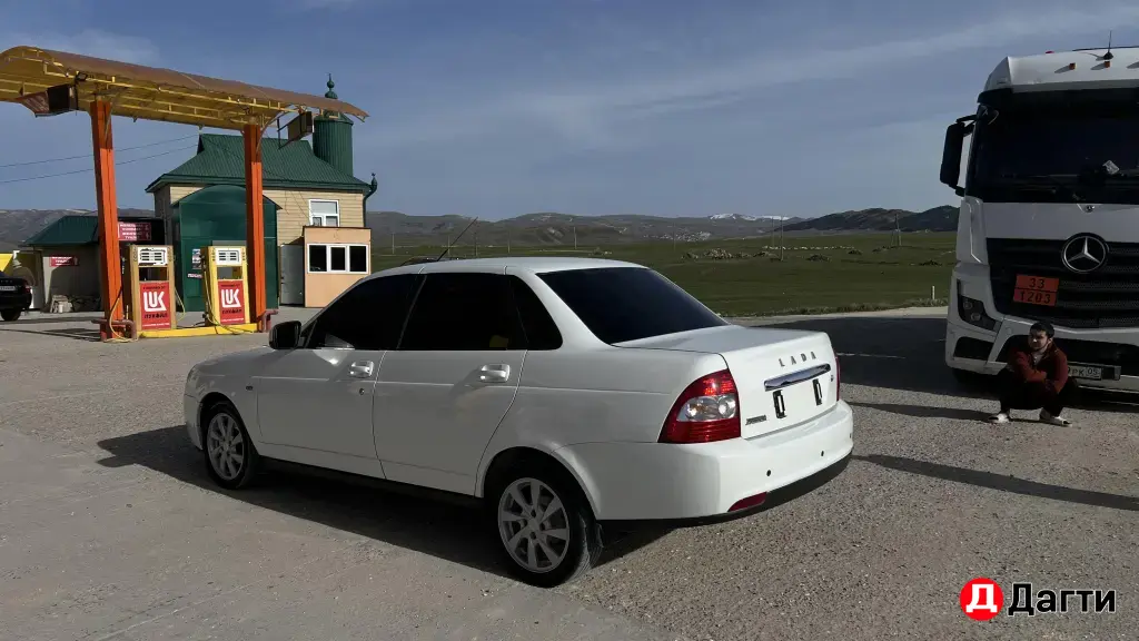 LADA (ВАЗ) Priora, 2014 года