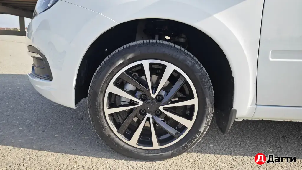 LADA (ВАЗ) Granta, 2023 года