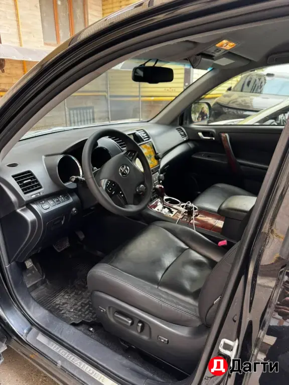 Toyota Highlander, 2012 года