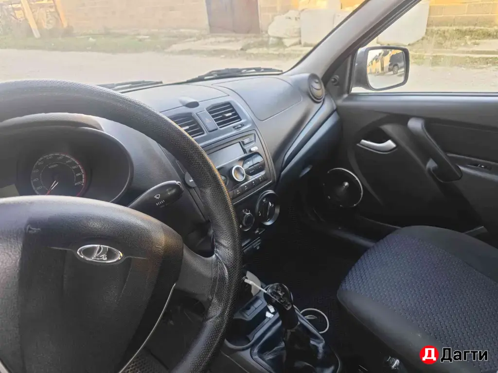 LADA (ВАЗ) Kalina, 2015 года