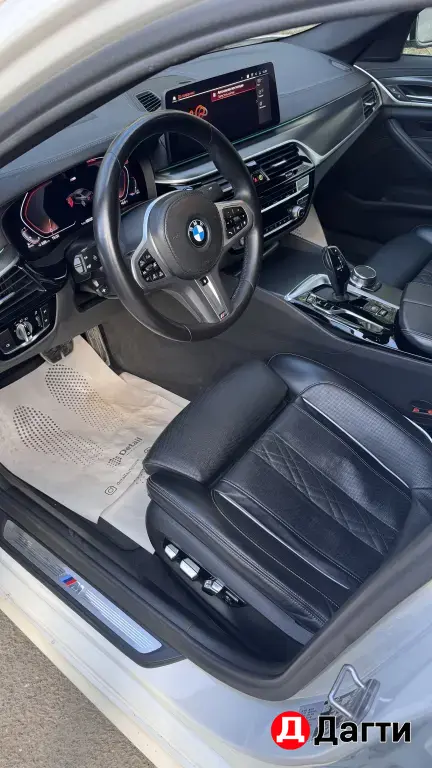 BMW 5 серии, 2022 года