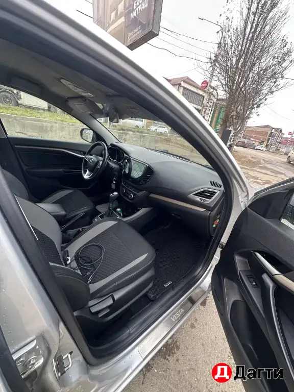 LADA (ВАЗ) Vesta, 2021 года