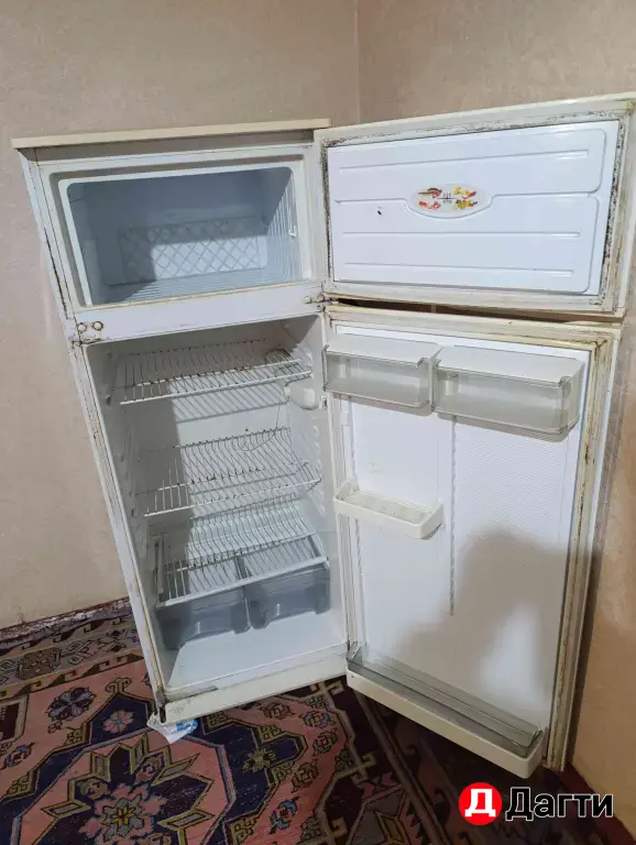 продается холодильник дёшево