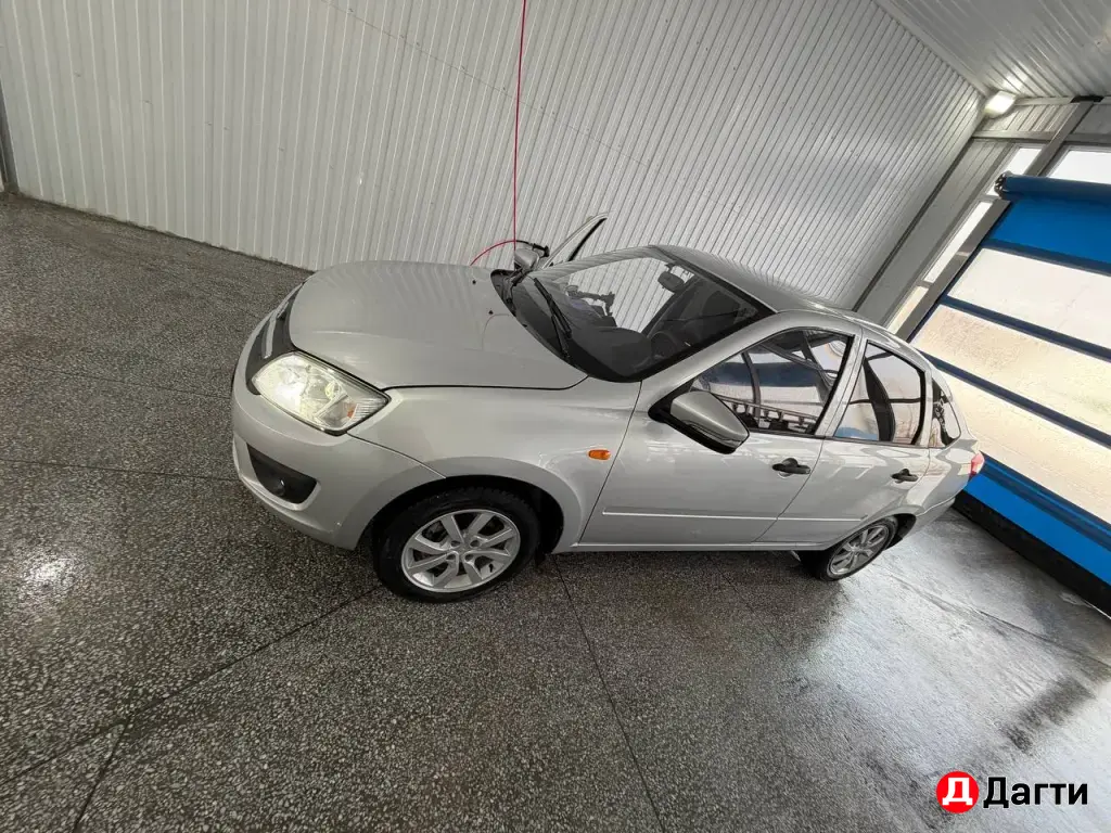 LADA (ВАЗ) Granta, 2015 года