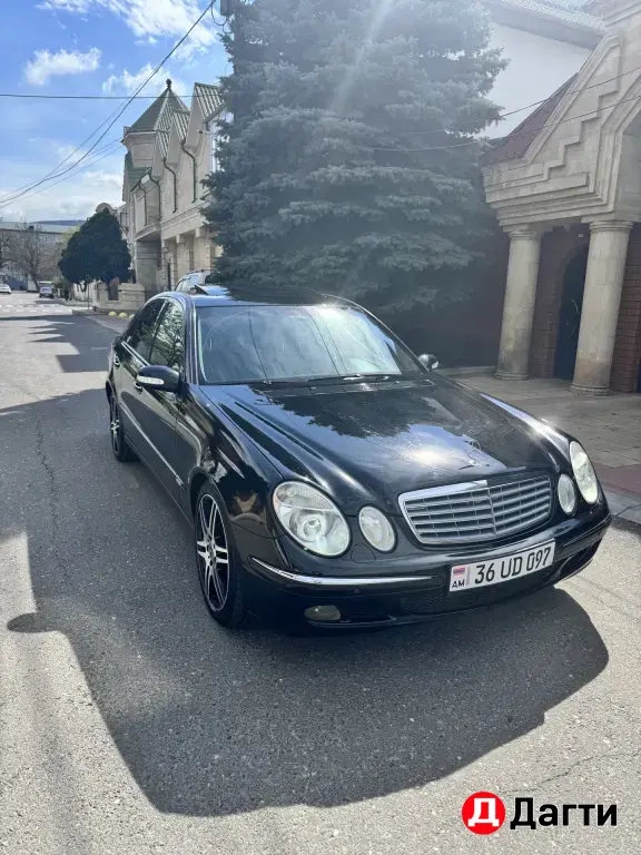 Mercedes-Benz E-Класс, 2005 года