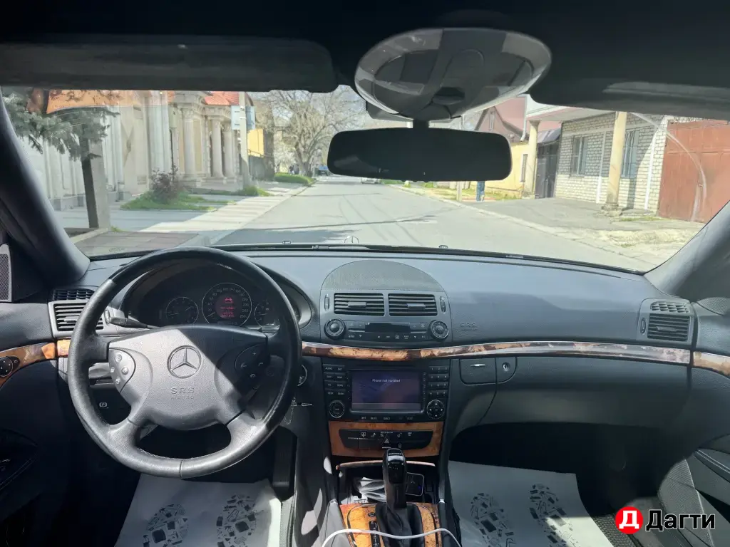 Mercedes-Benz E-Класс, 2005 года