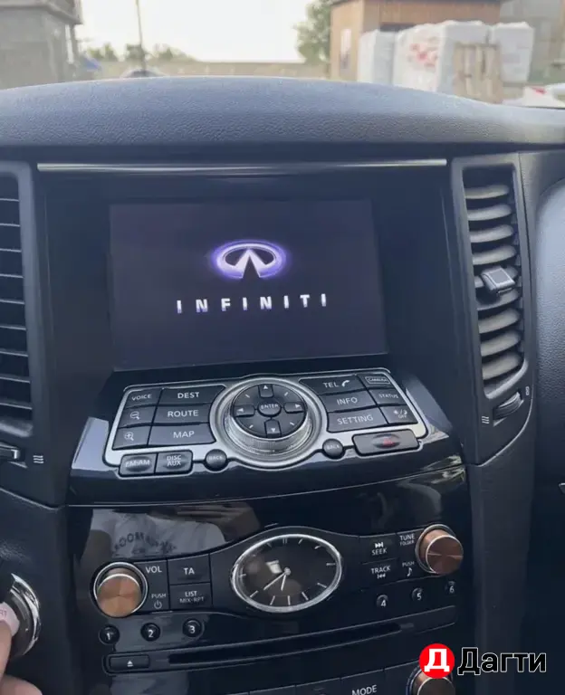 Infiniti QX70, 2013 года