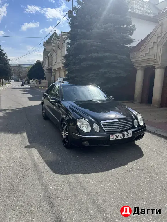 Mercedes-Benz E-Класс, 2005 года