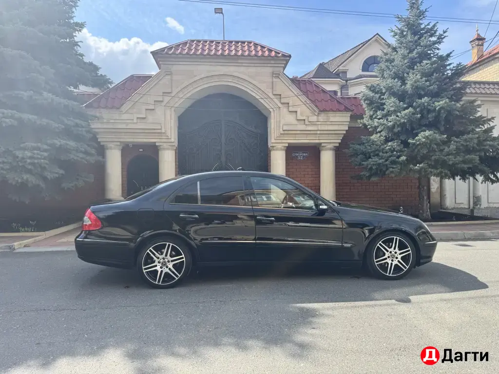 Mercedes-Benz E-Класс, 2005 года