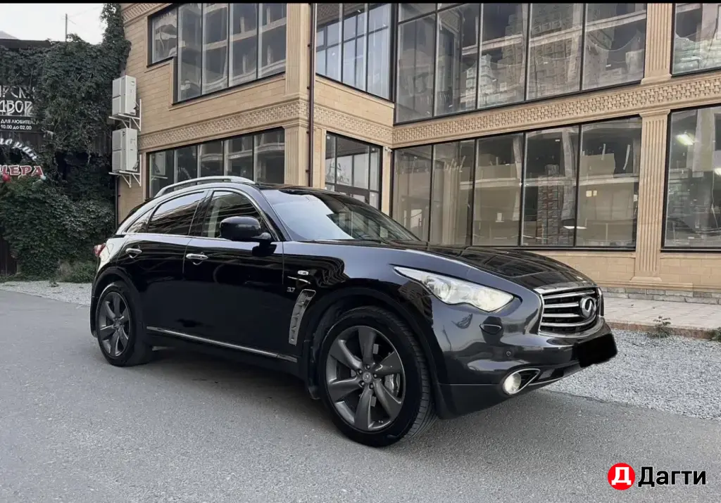 Infiniti QX70, 2013 года