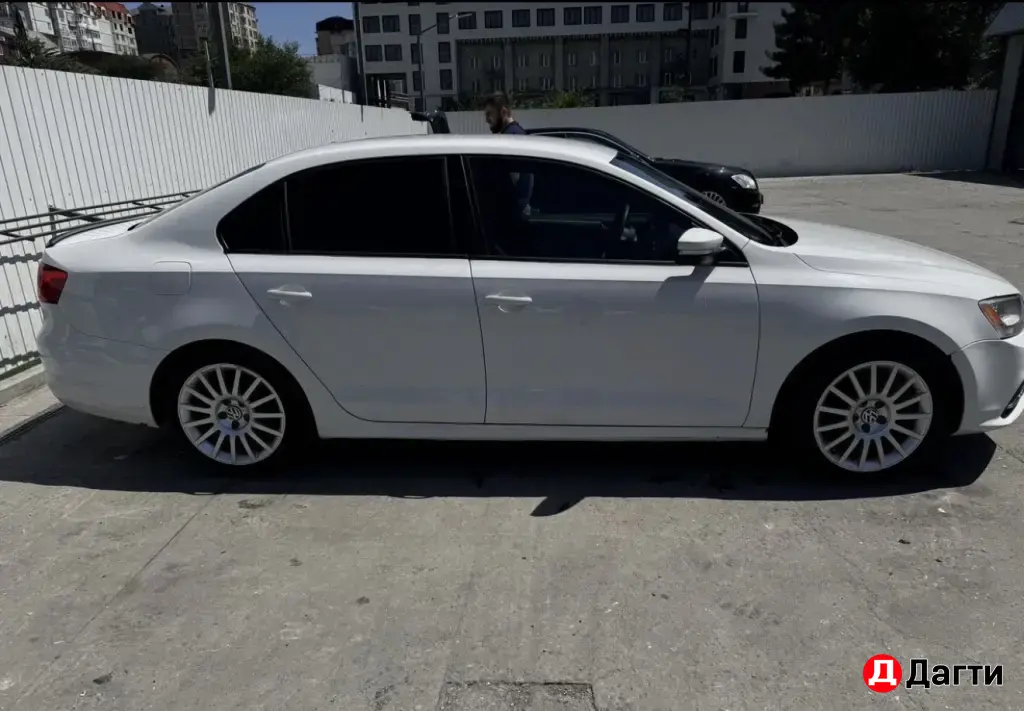 Volkswagen Jetta, 2010 года