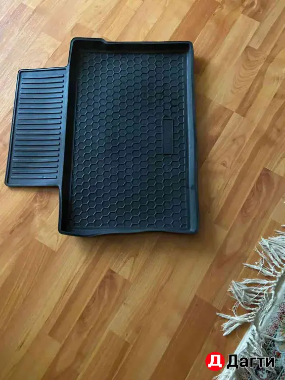 полики для лада веста