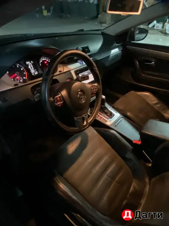 Volkswagen Passat, 2011 года