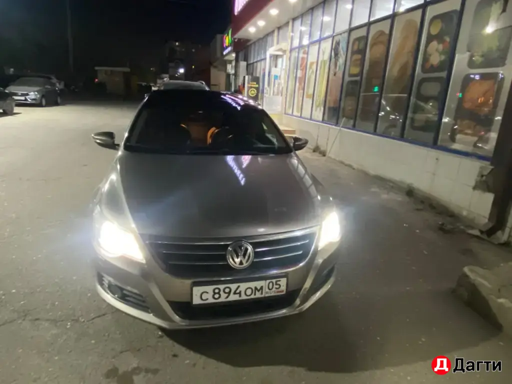 Volkswagen Passat, 2011 года