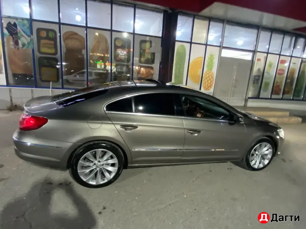 Volkswagen Passat, 2011 года