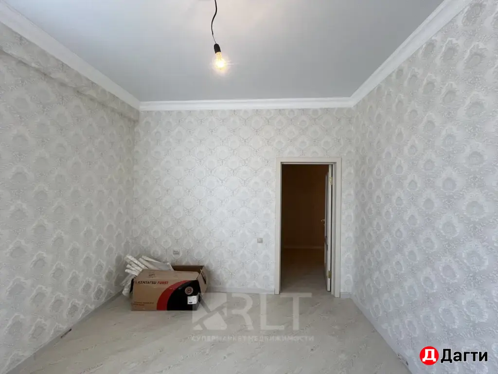 Продается трехкомнатная квартира по улице Али-Гаджи Акушинского