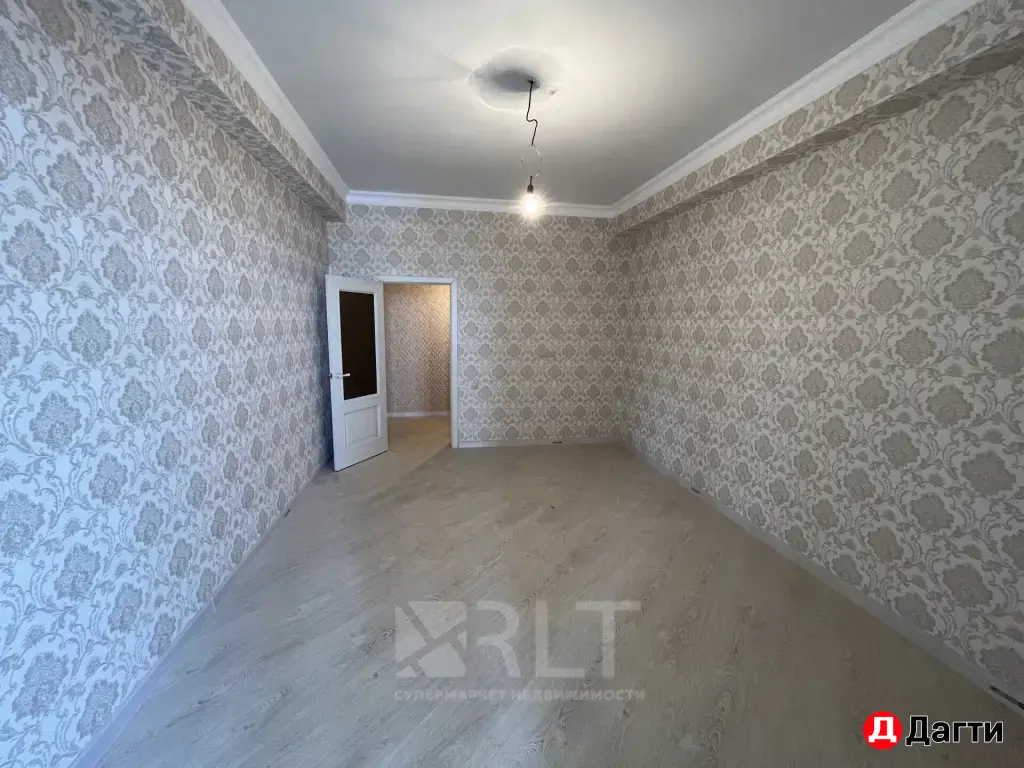 Продается трехкомнатная квартира по улице Али-Гаджи Акушинского