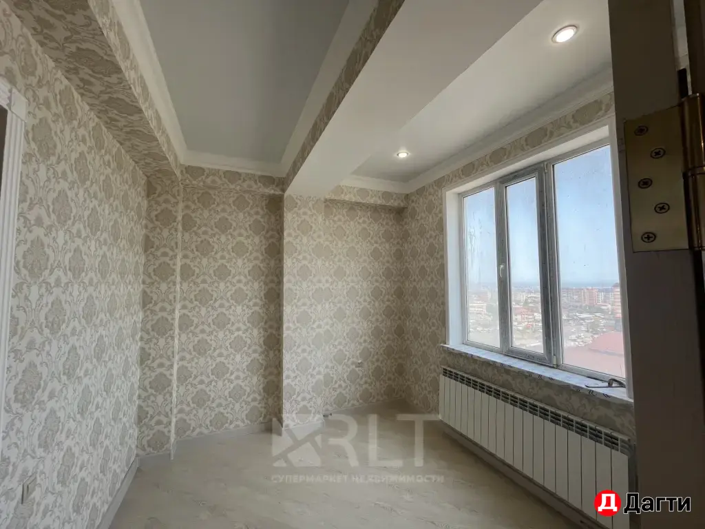 Продается трехкомнатная квартира по улице Али-Гаджи Акушинского