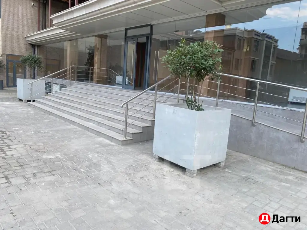 Продается шикарная трехкомнатная квартира в доме премиум класса «Гранд де Люкс»