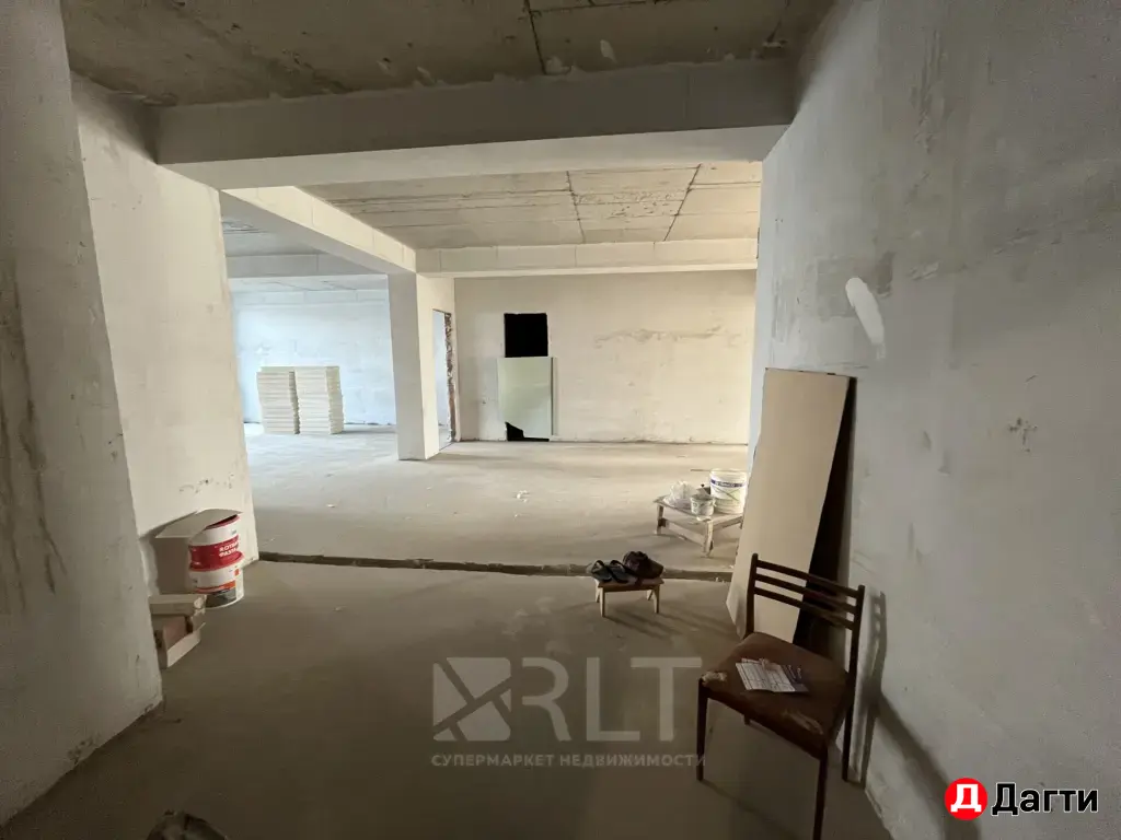 Продается шикарная трехкомнатная квартира в доме премиум класса «Гранд де Люкс»