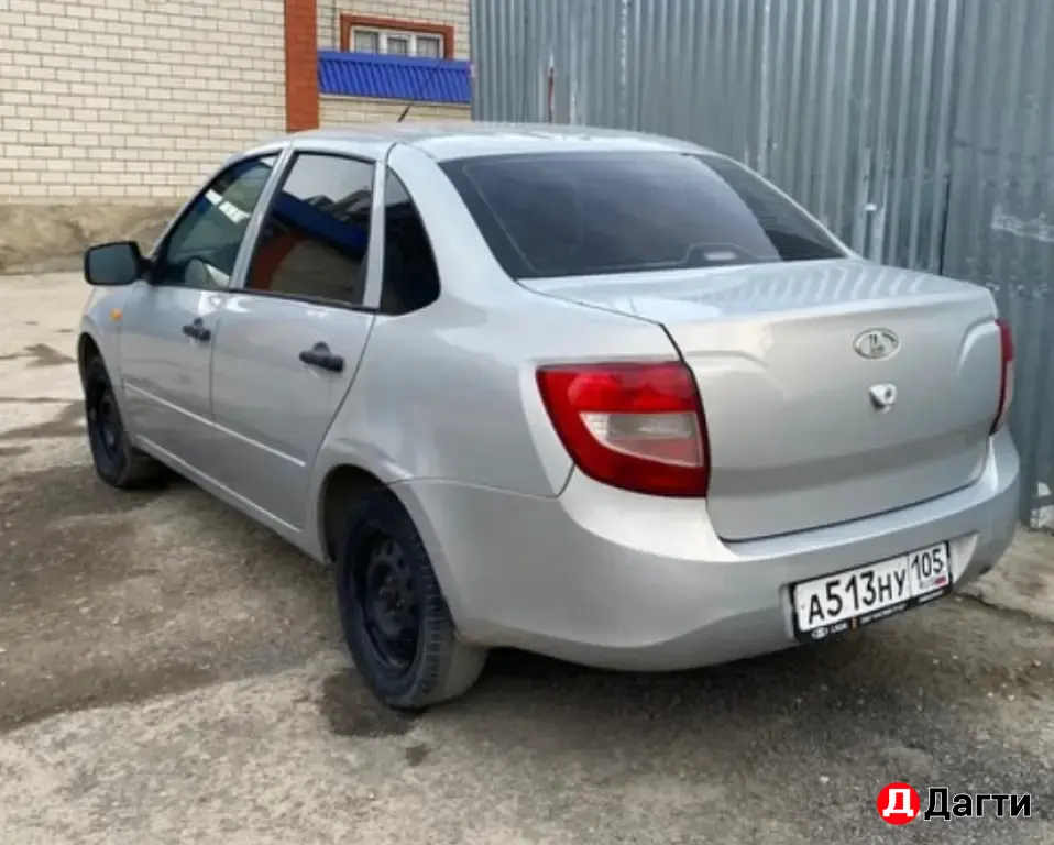 LADA (ВАЗ) Granta, 2013 года