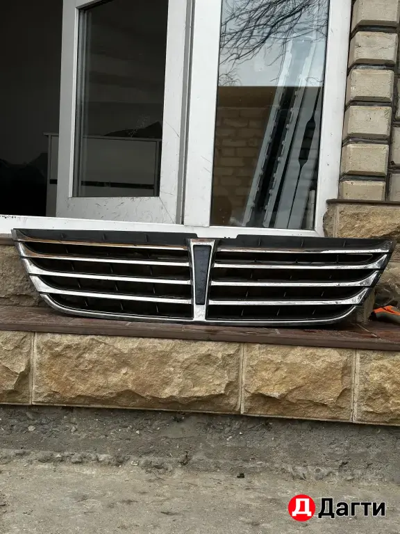 Решетка радиатора от Hyundai Ecuus