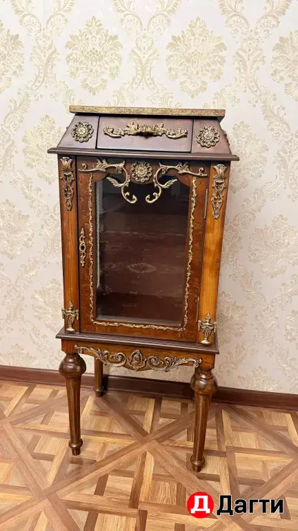 витрины иностранного производства новые