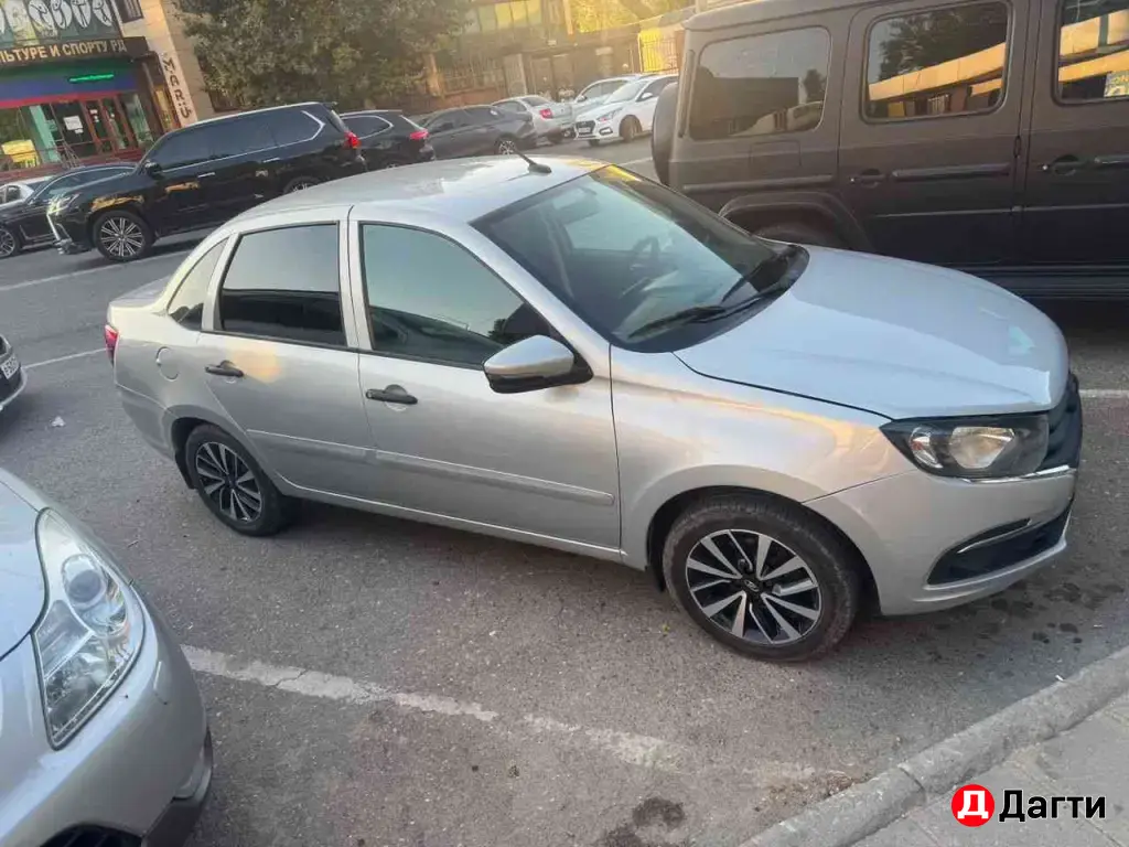 LADA (ВАЗ) Granta, 2018 года