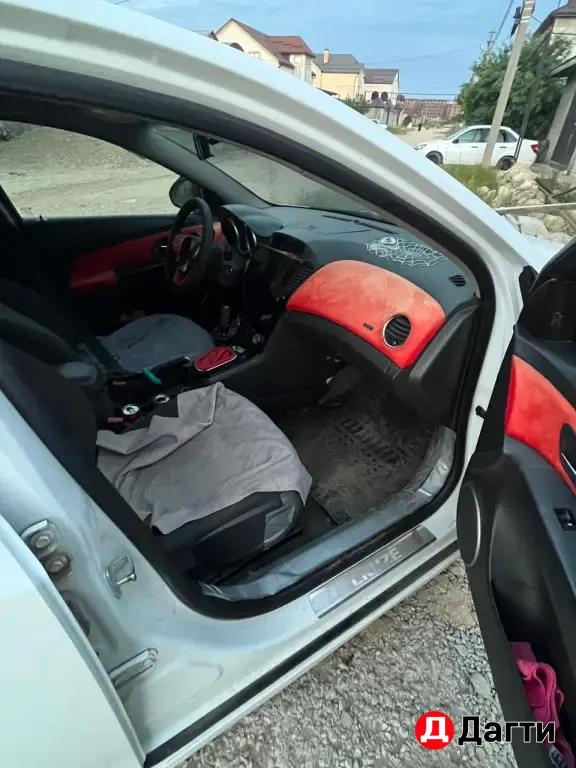 Chevrolet Cruze, 2010 года