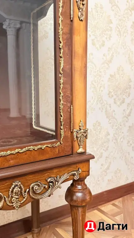 витрины иностранного производства новые