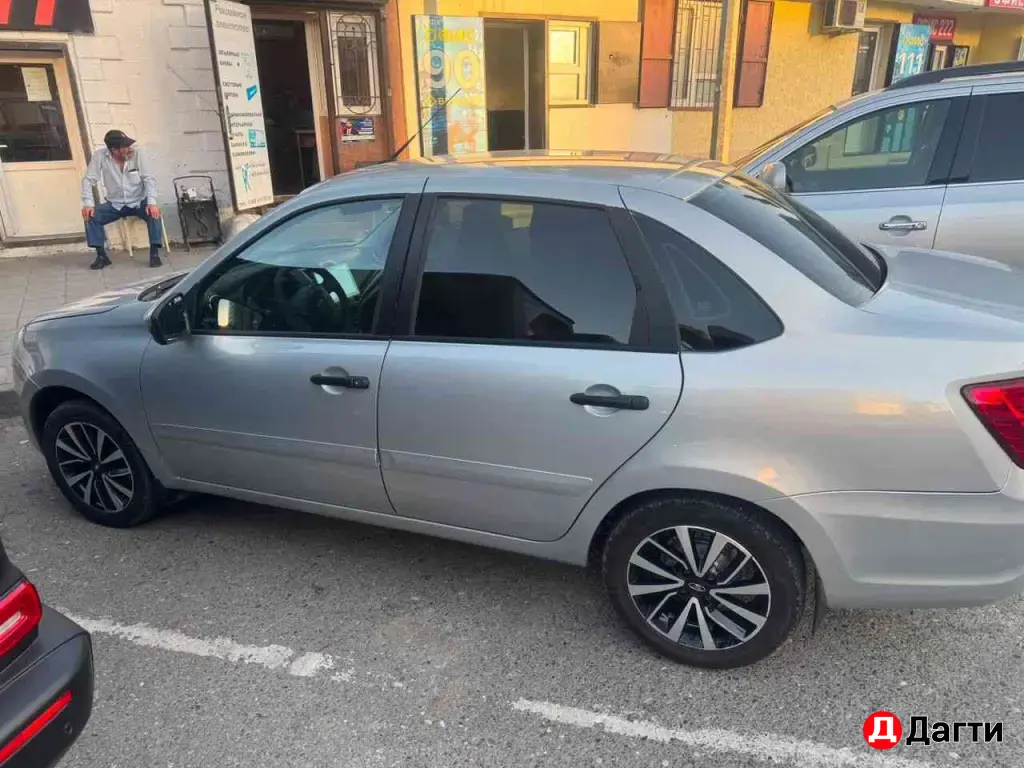 LADA (ВАЗ) Granta, 2018 года
