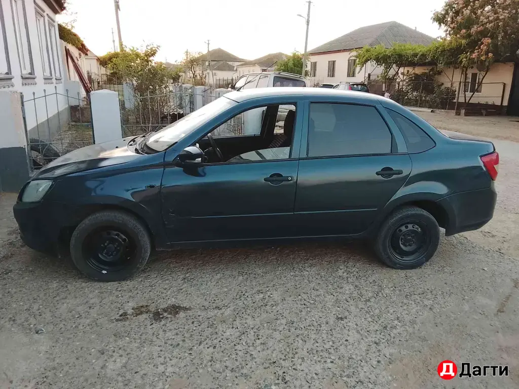 LADA (ВАЗ) Granta, 2013 года
