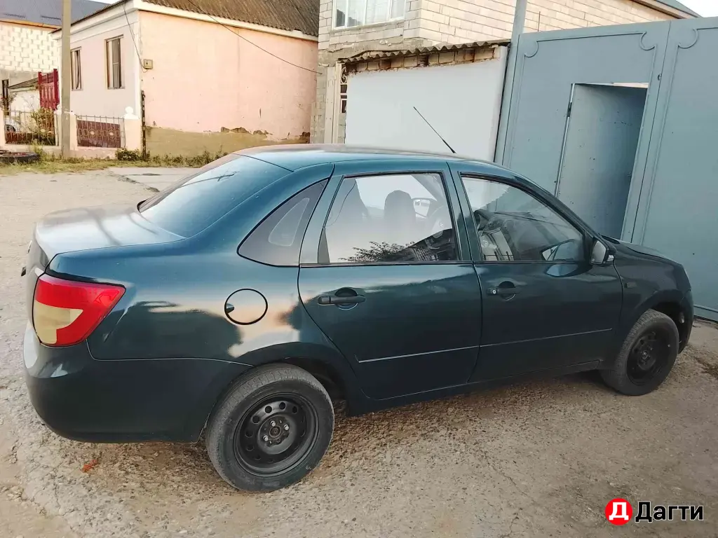 LADA (ВАЗ) Granta, 2013 года