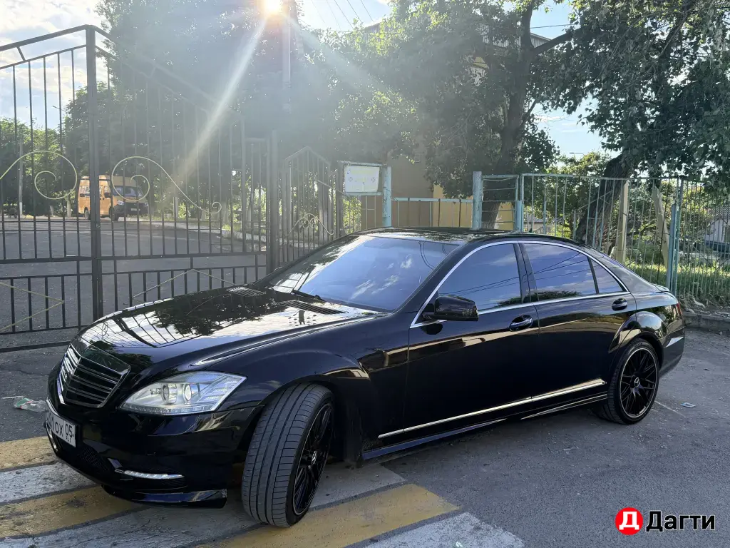 Mercedes-Benz S-Класс, 2006 года