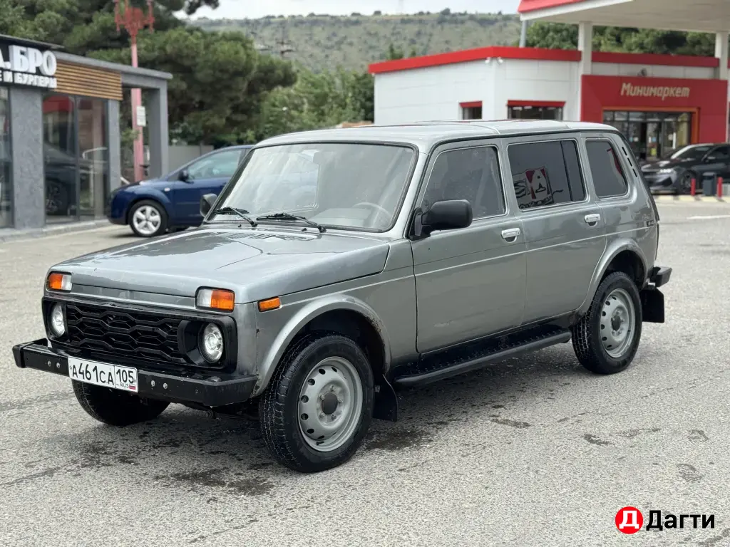 LADA (ВАЗ) Niva, 2008 года