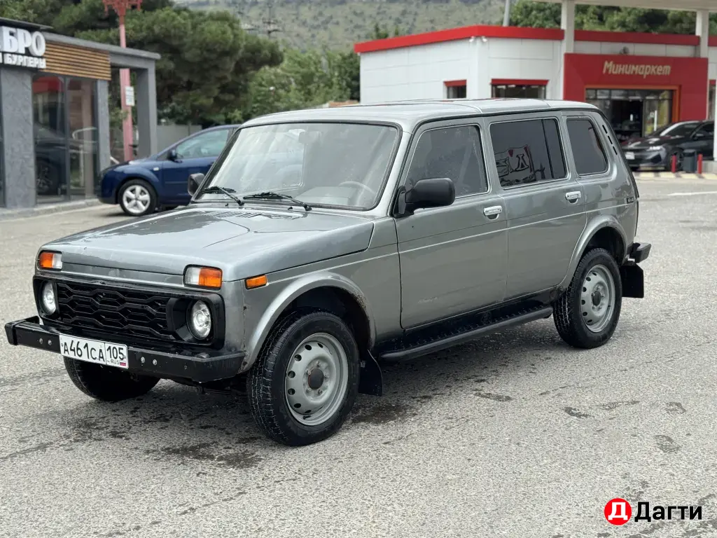 LADA (ВАЗ) Niva, 2008 года